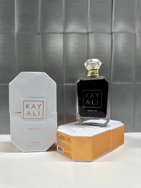KAYALI VANILLA 28 - Eau de Parfum —